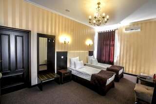 Гостиница Рест Хаус Волгоград Двухместный номер с 1 кроватью или 2 отдельными кроватями-3